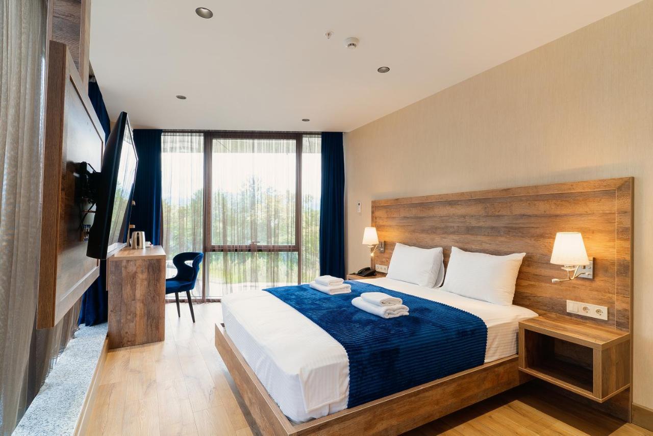 Cozy Loft Hotel Batumi Bagian luar foto