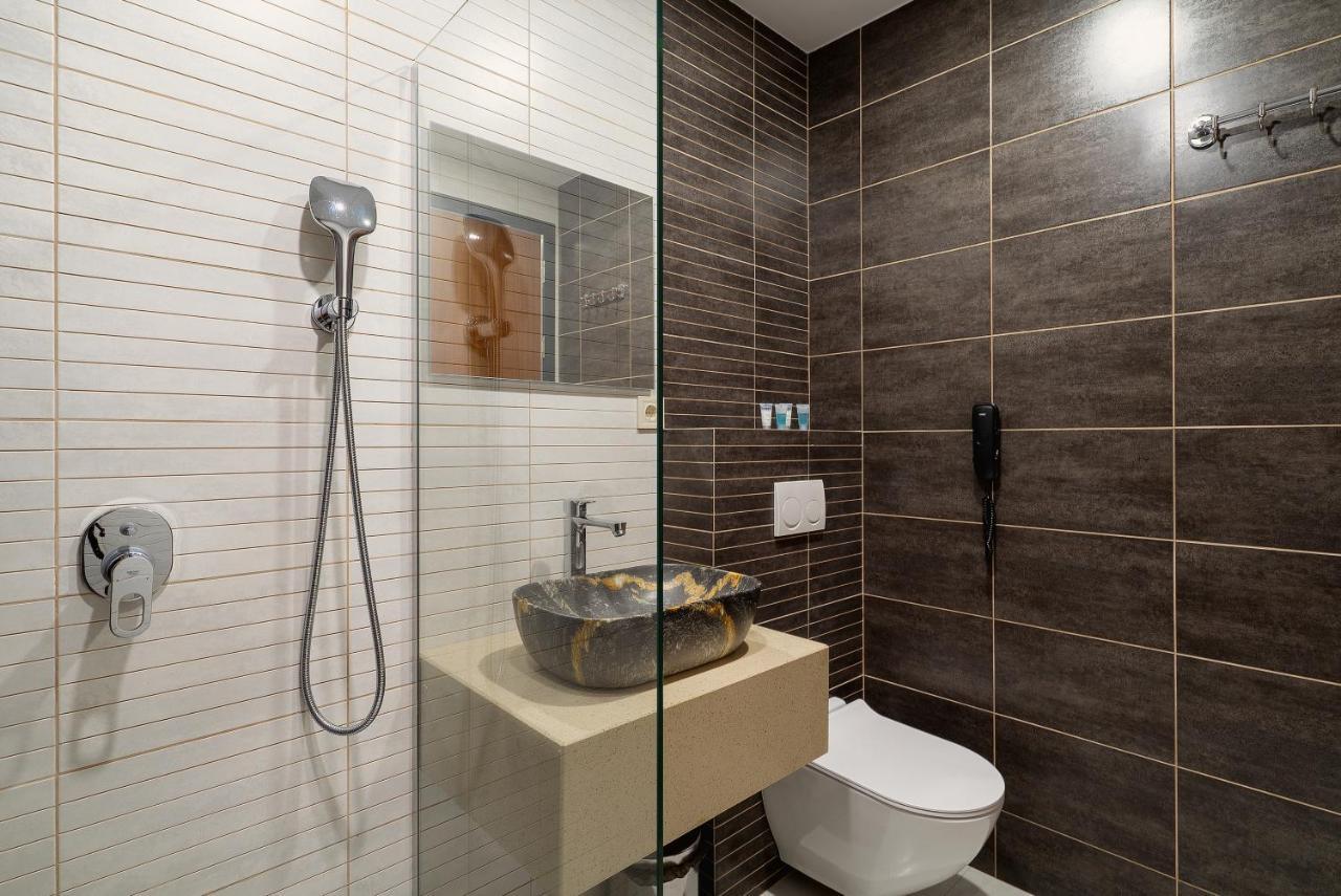 Cozy Loft Hotel Batumi Bagian luar foto