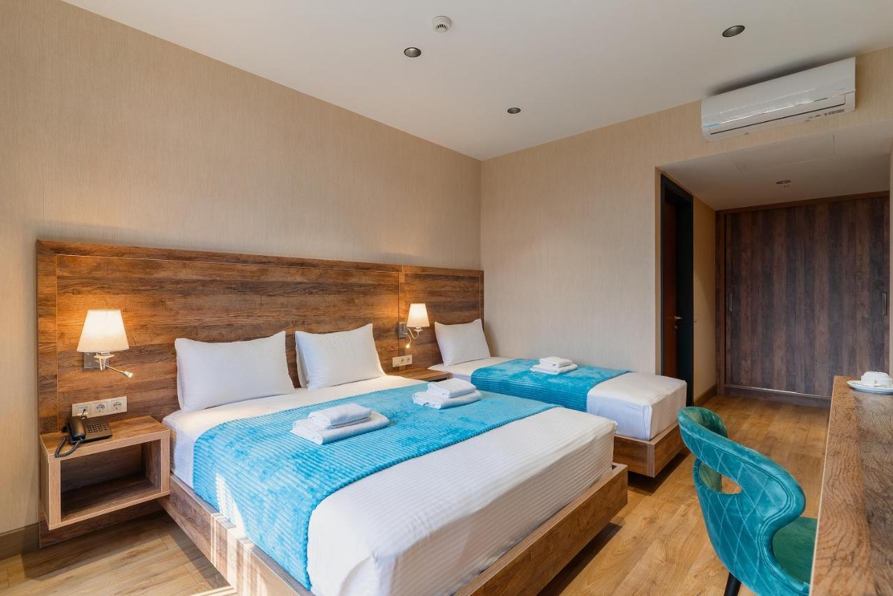 Cozy Loft Hotel Batumi Bagian luar foto
