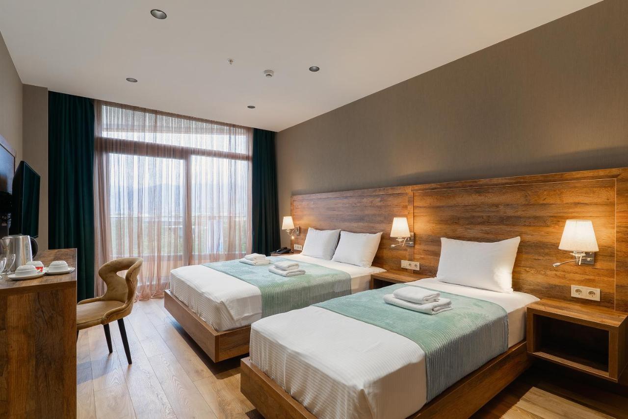 Cozy Loft Hotel Batumi Bagian luar foto