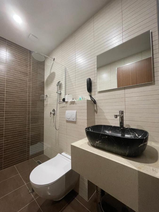 Cozy Loft Hotel Batumi Bagian luar foto